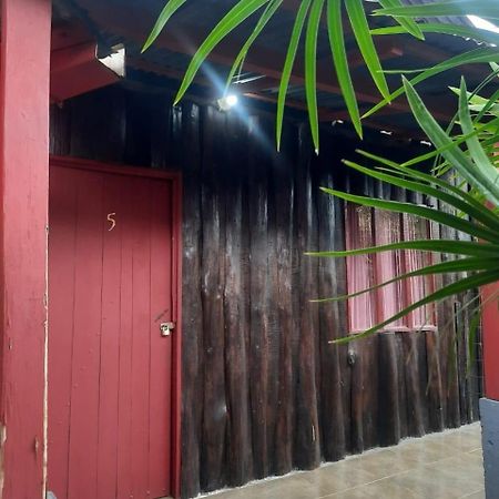 Cabinas El Botecito Muelle Екстериор снимка